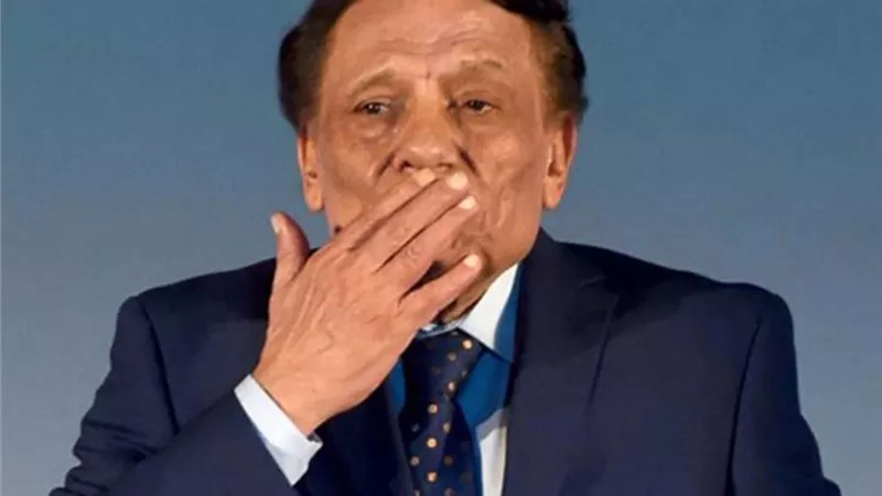 ما سر انعزال عادل إمام في الساحل الشمالي .. تعرف على السبب ؟