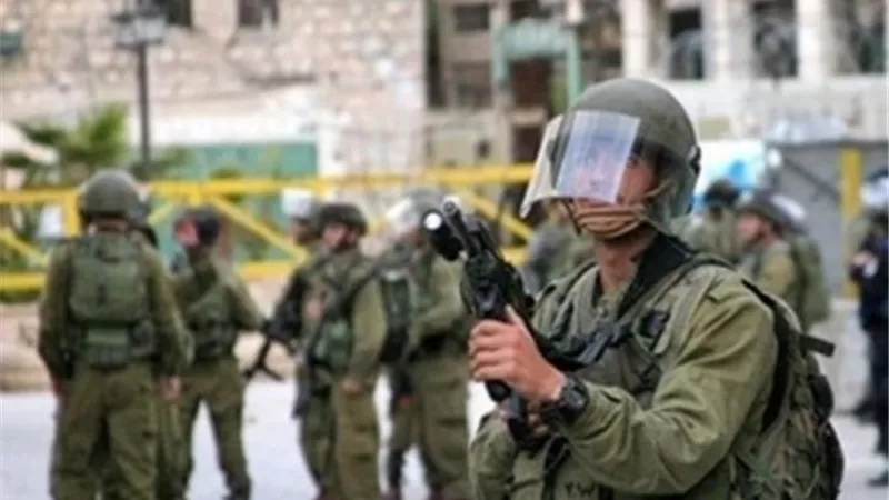 قوات الاحتلال تعتقل 3 فلسطنيين من بيت لحم