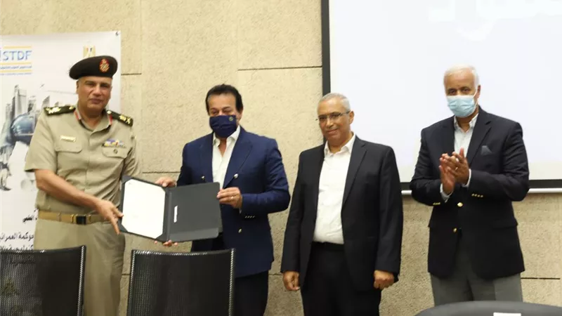 عبد الغفار يشهد فعاليات احتفالية توقيع عقود إنشاء مراكز التميز في الحوكمة العمرانية للمناطق غير المخططة