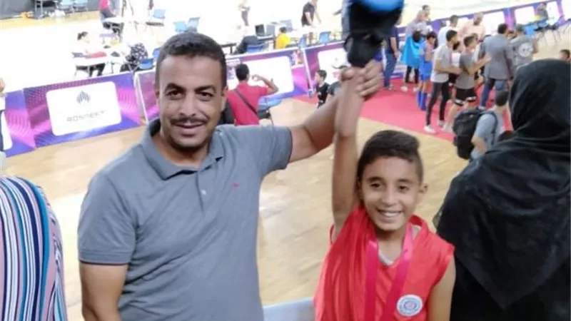 محمد عمر يحصد الميدالية الذهبية فى بطولة كأس مصرالمفتوحة للكيك بوكسينج.. بالصور