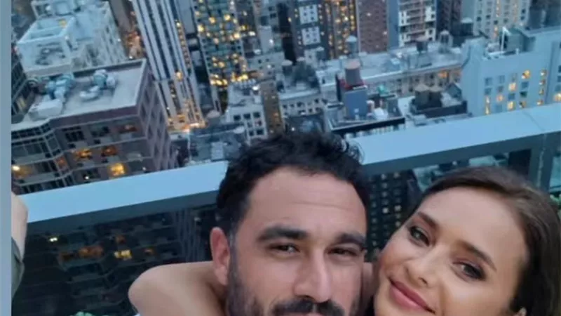 نيللى كريم تحتفل بعيد الميلاد الأول لزوجها هشام عاشور فى شهر العسل.. صور