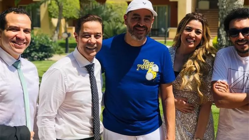شاهد .. مخرج زى القمر يتألق عبر إنستجرام برفقة نجوم المسلسل