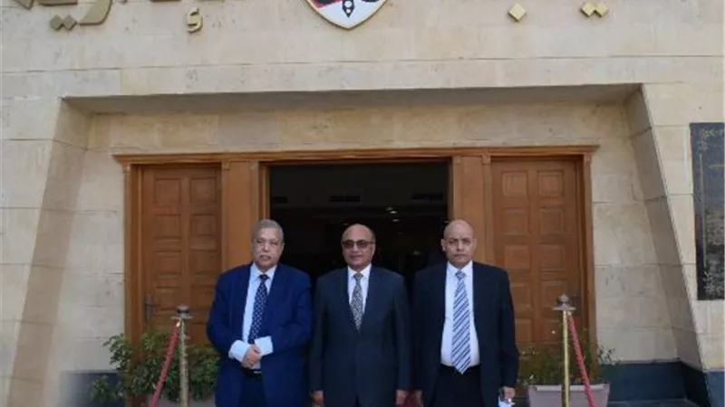 رئيس هيئة النيابة الإدارية يستقبل وزير العدل