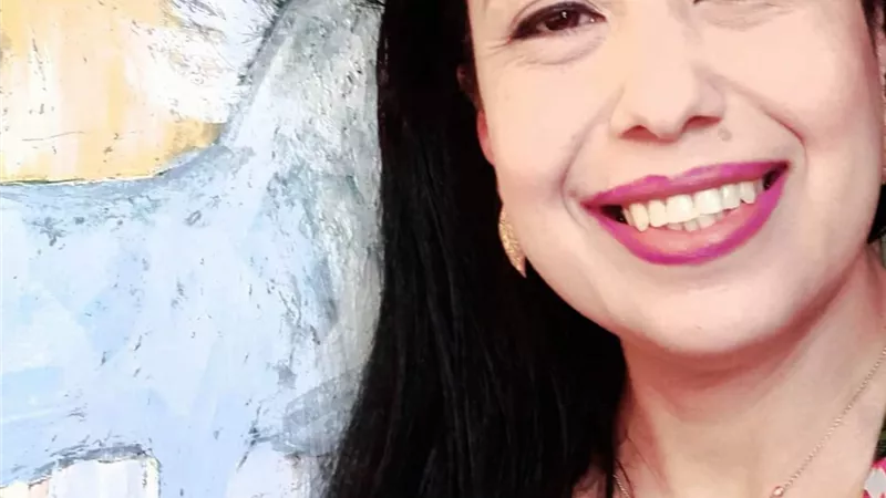 يضم أربعين حجرًا كريمًا.. انطلاق معرض الفنانة التشكيلية وفاء ياديس بهذا الموعد