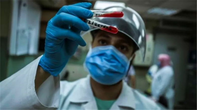 دراسة لفيروس قديم تثبت إمكانية إنشاء لقاح ضد جميع متحورات كورونا الحالية
