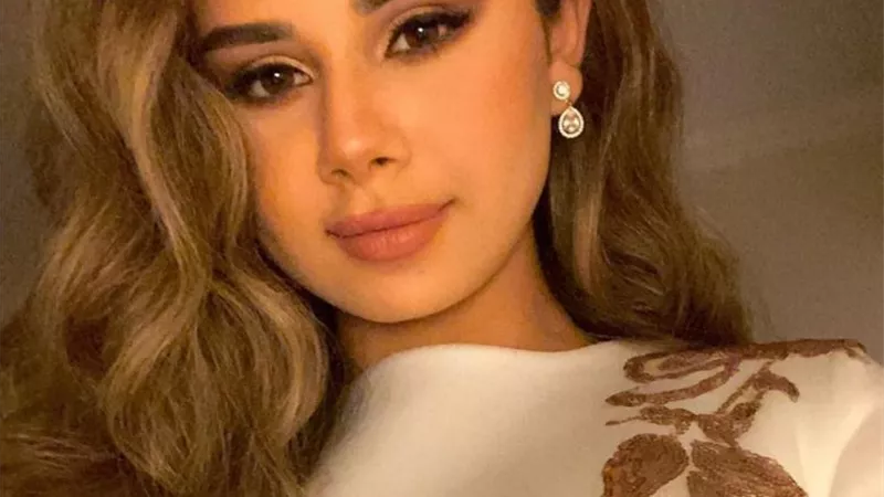 منه عرفه تطلب الدعم والمساندة بعد سرقة صفحتها الرسمية.. تتوعد للسارقين باللجوء للقانون