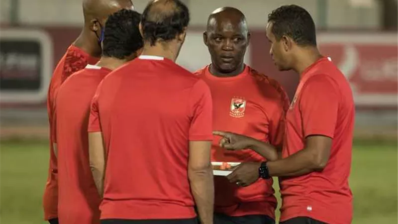 مفاجأة .. مدرب الأهلى يقترب من الرحيل والبديل مصرى
