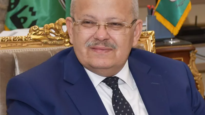 رئيس جامعة القاهرة: 90 منحة مجانية كاملة لأوائل الثانوية العامة
