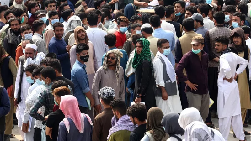 هل يهدد اللاجئون الأفغان الوظائف الأمريكية؟