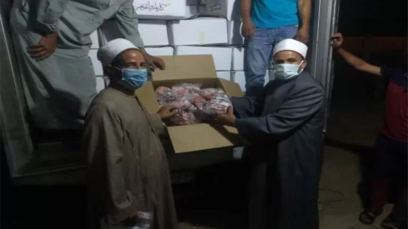 غداً.. الأوقاف توزع 18 طنا من لحوم صكوك الأضاحى