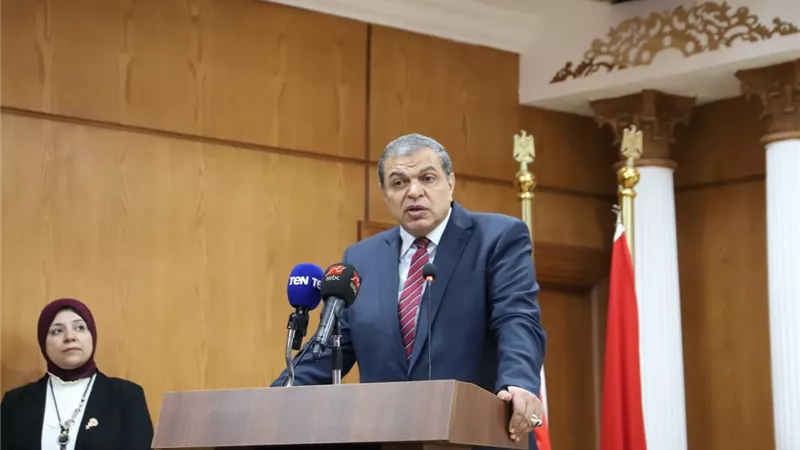 وزير القوى العاملة يدعو للتكاتف لرعاية العمالة غير المنتظمة في كل مواقع العمل
