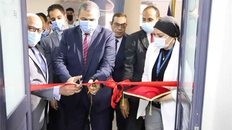سعفان والغضبان يفتتحان مركز تدريب ضفائر السيارات وخدمة الشباك الواحد ومعمل اللغات.. صور