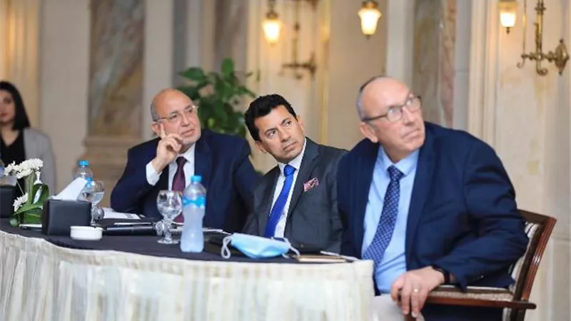 في مؤتمر صحقي : وزير الرياضة يؤكد دعم الدولة لبطولة العالم للدراجات ..صور