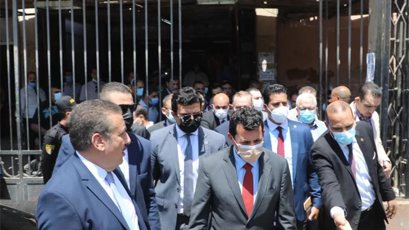 وزير الشباب والرياضة من مستشفى جامعة المنوفية : متابعة مستمرة للحالات المصابة حتي مراحل التأهيل