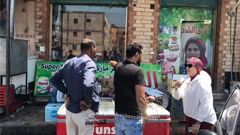 رئيس مدينة سفاجا فى جولة تفقدية للتأكد من إزالة الإشغالات والتعديات