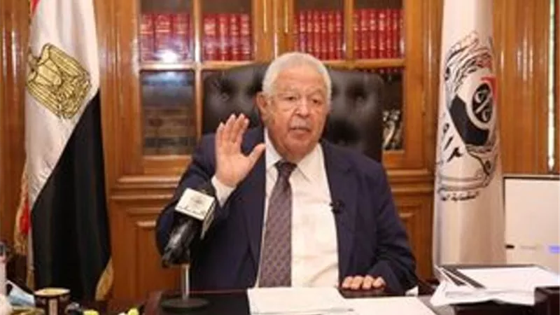 عبر بثٍ مباشر.. نقيب المحامين يشرح جرائم خيانة الأمانة وطرق إثباتها.. فيديو