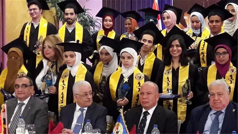 حزب حماة الوطن يكرم أبناء الإسماعيلية أوائل الجمهورية في الثانوية العامة والفنية..صور