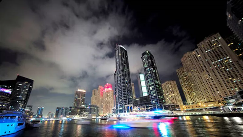 الإمارات تنشئ محكمة متخصصة بقضايا غسل الأموال