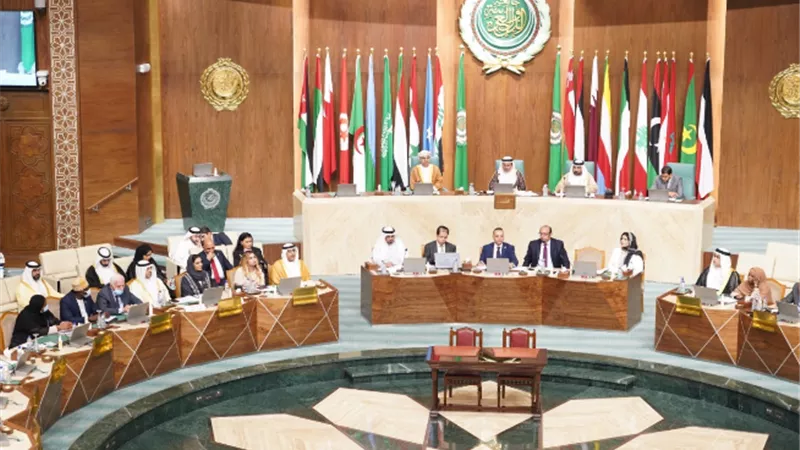 بالفيديو..البرلمان العربي يحذر من تصعيد ميليشيا الحوثي الإرهابية من هجماتها ضد المدنيين في خميس مشيط