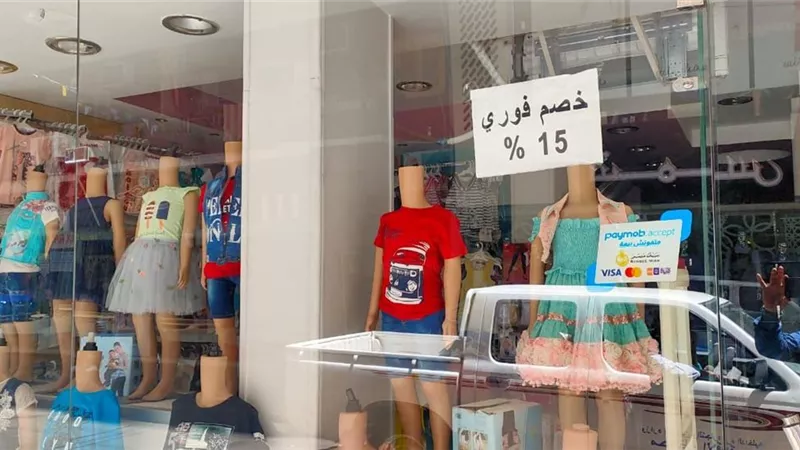 ضبط عدة مخالفات وتحرير محاضر فى حملة تموينية بالأقصر