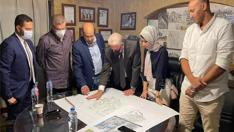 فوده يستعرض تصميم الحديقة المركزية الملحقة بمجلس المدينة الجديد بشرم الشيخ