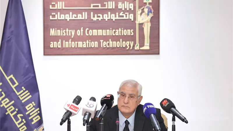 أمناء جامعة مصر للمعلوماتية يقر المستشار عدلى منصور رئيسا للمجلس