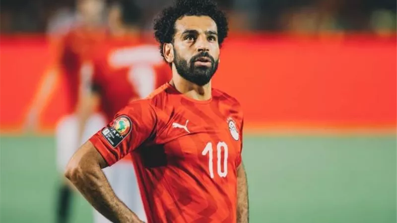 ليفربول يعتذر عن عدم انضمام صلاح للمنتخب بسبب كورونا