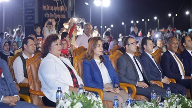 محافظ دمياط تطالب.. حفلات للأوبرا برأس البر لتنشيط السياحة الداخلية