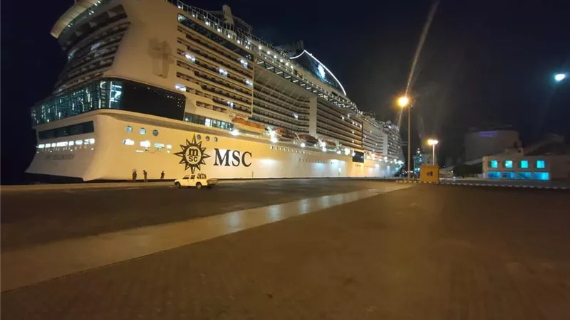 وصول 1372 سائح سعودي على متن السفينة السياحية Msc BELLSSIMA لميناء سفاجا البحري