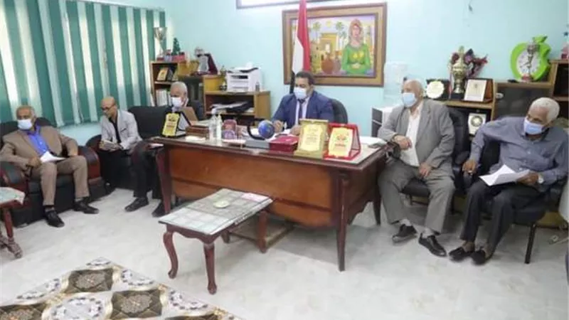 تعليم الوادى الجديد تجرى المقابلات الشخصية لتجديد قرارات المديرية