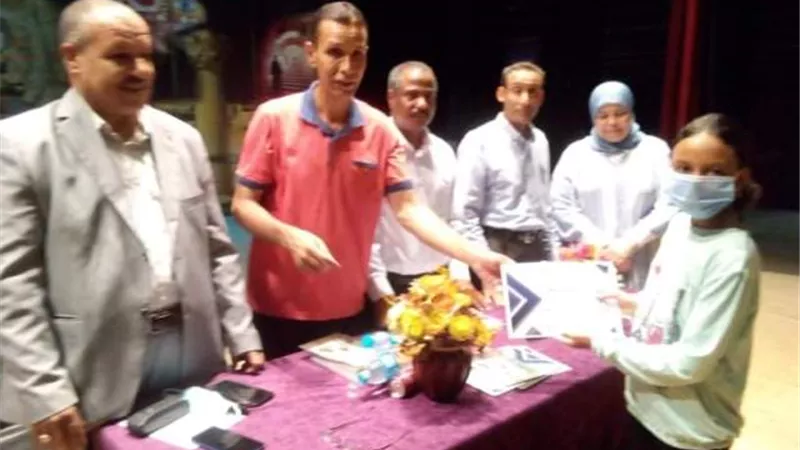 ثقافة قنا تكرم ٤١ طالب وطالبة فازوا فى مسابقة 