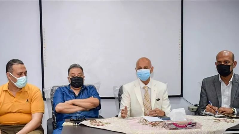 مسعود يجتمع بمديري المستشفيات لمناقشة خطة العمل لتطعيم المواطنين بلقاح كورونا