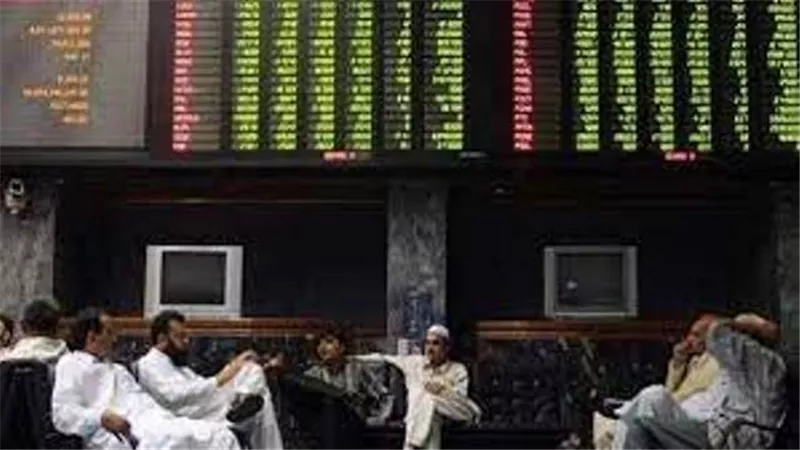 الأسهم الباكستانية تغلق على تراجع بنسبة 0.4 %