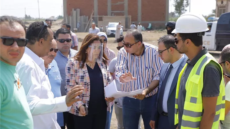 محافظ دمياط: مجمع للخدمات الحكومية و الزراعية وتطوير مراكز الشباب بالقري..صور