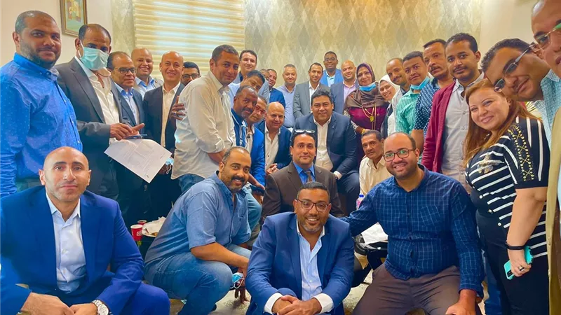الرئيس التنفيذي للمصرية للاتصالات يثنى على جهود العاملين بمحافظة أسوان