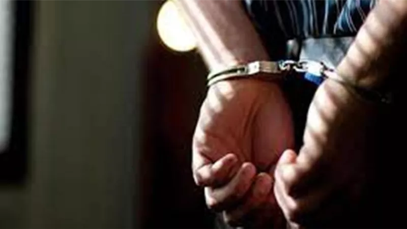 حبس المتهم بقيادة سيارته عكس الاتجاه بالطريق الدائري