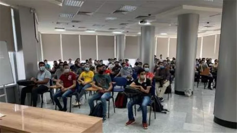 الجيزاوى يكشف عن مصاريف وتخصصات كلية العلوم جامعة بنها فى مدينة العبور..بالصور