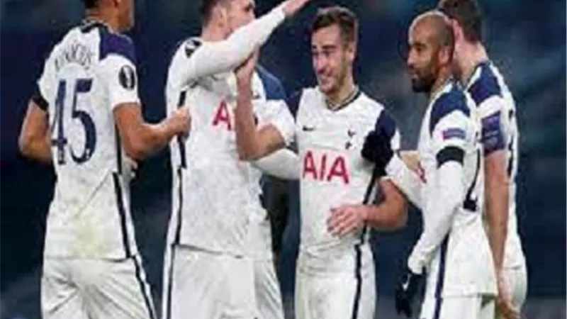 فريق توتنهام
