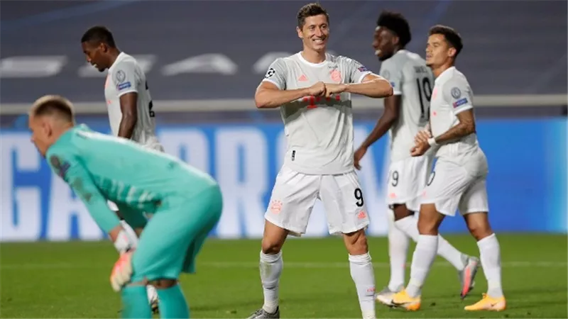 بايرن يسخر من برشلونة بعد فوزه الكاسح في كأس ألمانيا