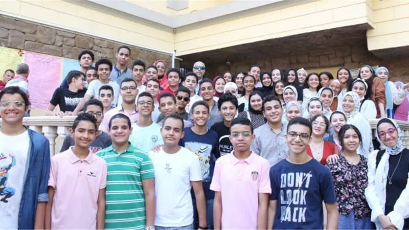 سيد جلال يكشف سر التفوق لمدارس مودرن سكول أحمد عصمت ويعلن أسماء المتفوقين فى الإعدادية.. بالفيديو