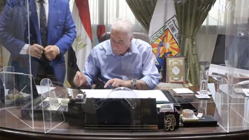 محافظ جنوب سيناء يعتمد نتيجة الدور الثاني للشهادة الإعدادية للعام الدراسي ٢٠٢٠ / ٢٠٢١