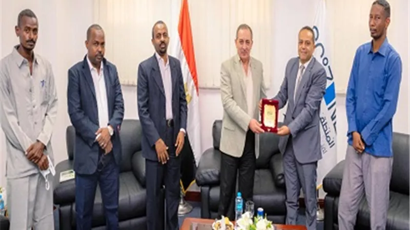 وفد من متدربي مركز التنمية الإدارية فى السودان يزور المنطقة الاقتصادية