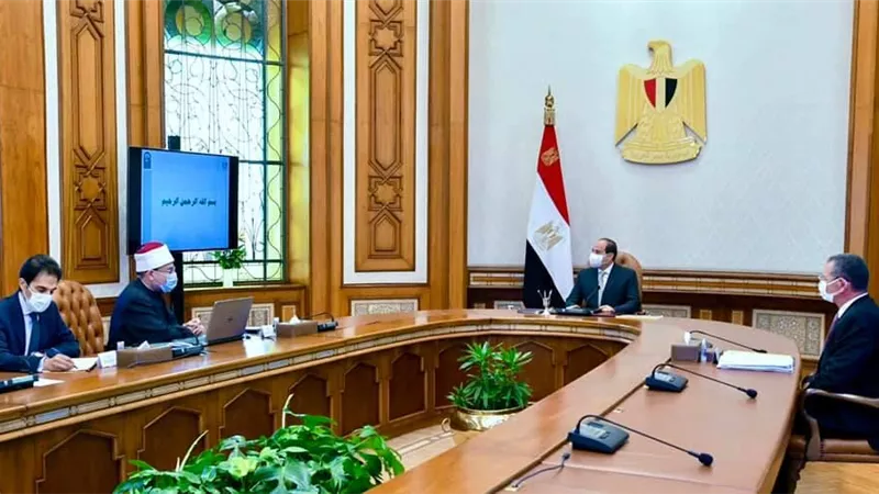 الرئيس السيسى يؤكد أهمية تكوين جيل متميز من الأئمة والدعاة المستنيرين