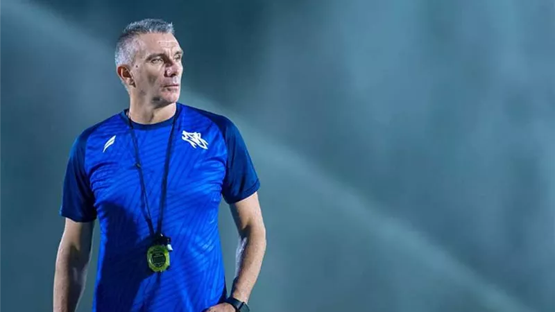 كارتيرون يعلن قائمة الزمالك لمواجهة البنك الأهلى