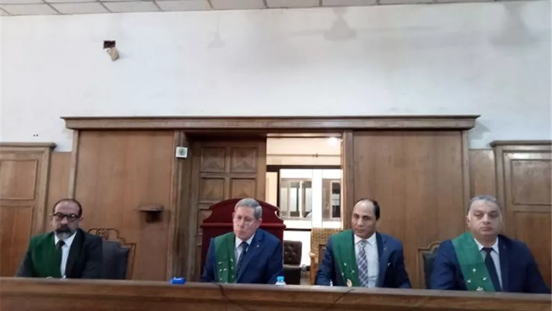 جنايات المنصورة تقرر احالة الزوجة الخائنة وعشيقها للمفتي