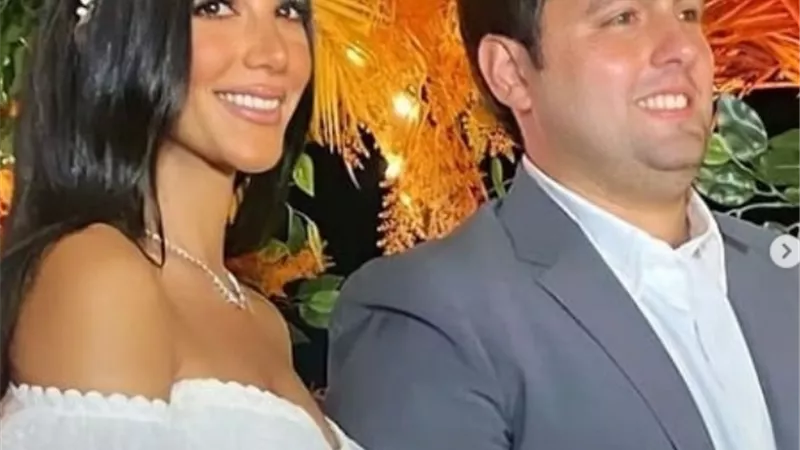 ريم سامي تحتفل بخطوبتها بحضور الاهل ونجوم الفن والمجتمع.. صور