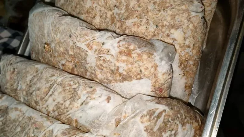 محافظة الجيزة تضبط 15 طن لحوم ودواجن ومصنعاتها غير صالحة للأستهلاك الادمى