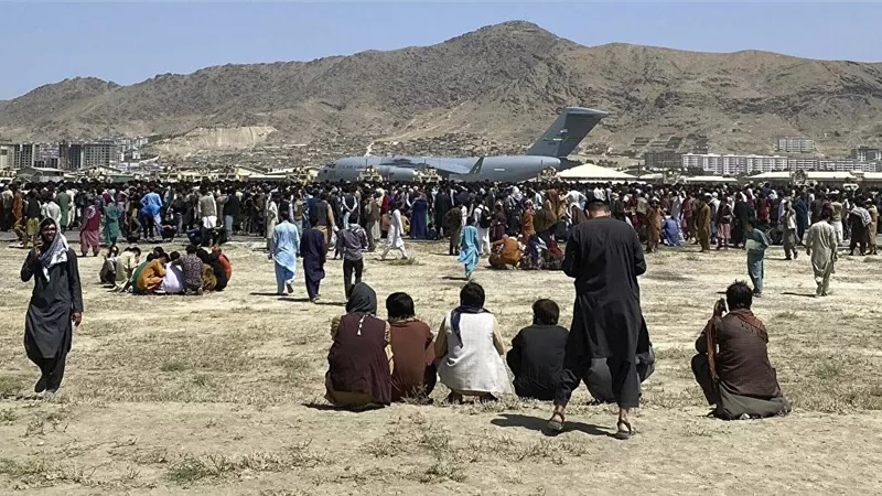 الأمم المتحدة: نصف مليون أفغاني يمكن أن يفروا عبر الحدود