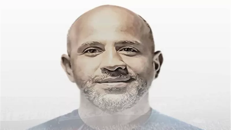 إهداء لجماهير القلعة البيضاء.. عزيز الشافعي يعلن انتهاءه من تسجيل أغنية 