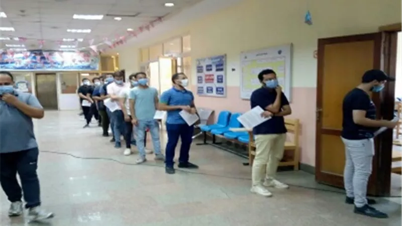 اقبال ملحوظ من منتسبي جامعة بنها للتطعيم بلقاح كورونا